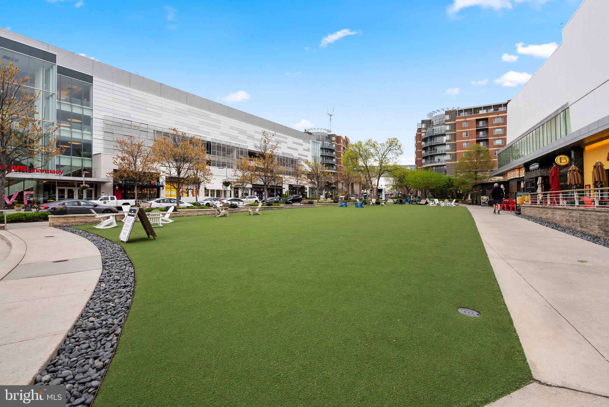 2924 Hunter Road Fairfax, VA 22031 - Photo 64 of 79