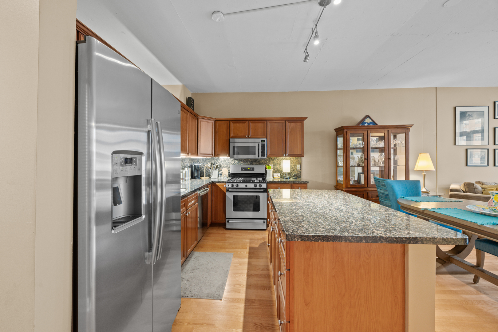 1001 West Madison Street, Unit 413 Chicago, IL 60607 - Photo 7 of 23 Gallery Image 7