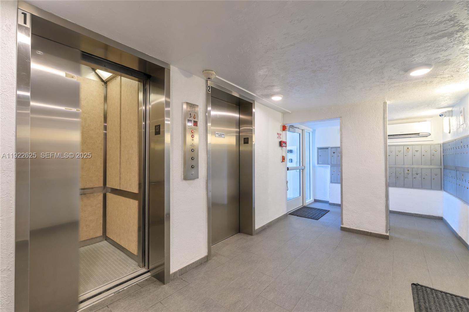 400 North Surf Road, Unit 506 Hollywood, FL 33019 - Photo 33 of 37 a view of empty room