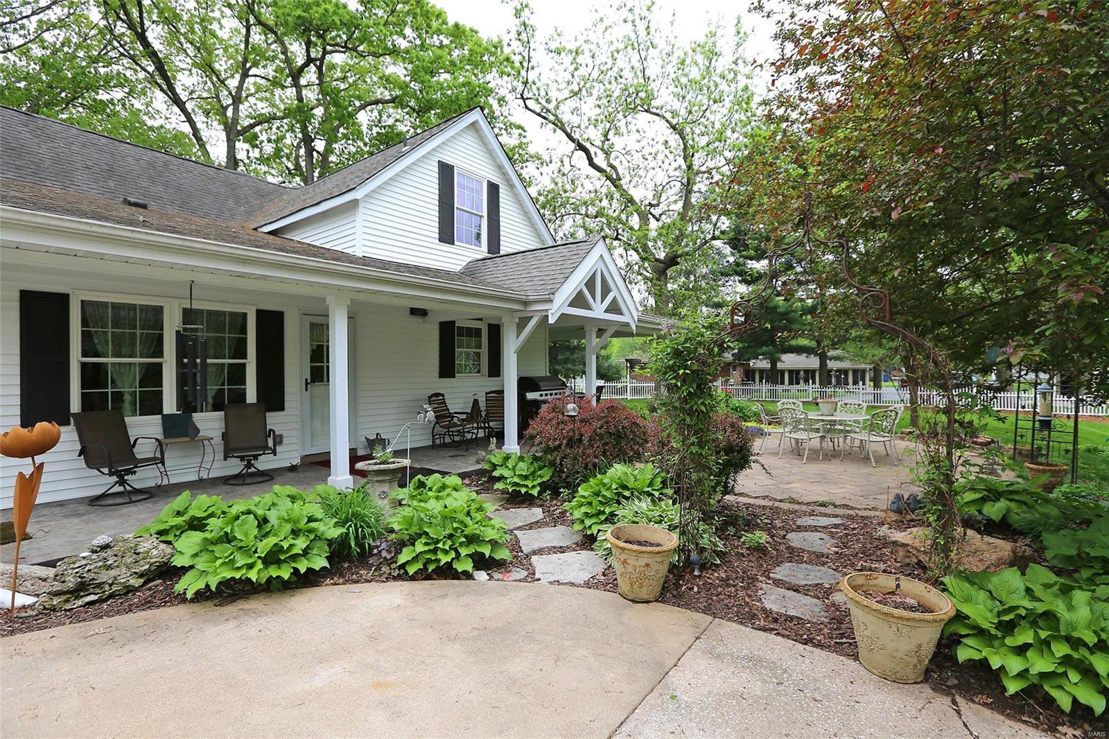 4505 Mattis Road St. Louis, MO 63128 - Photo 3 of 31 Gallery Image 3