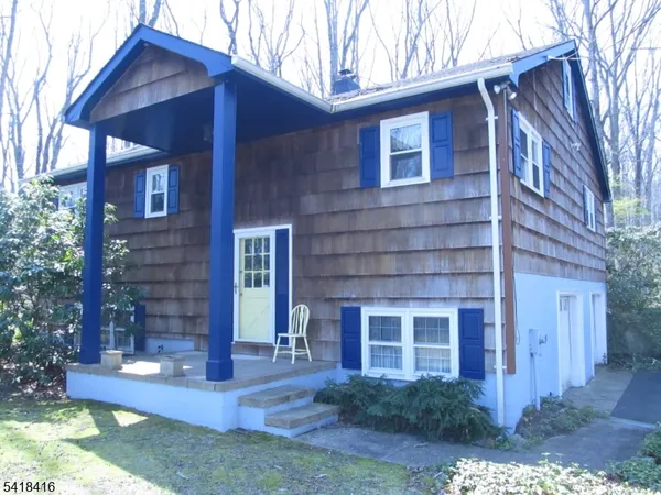 $509,000 | 10 Hendrickson Drive, Cream Ridge, NJ 08514