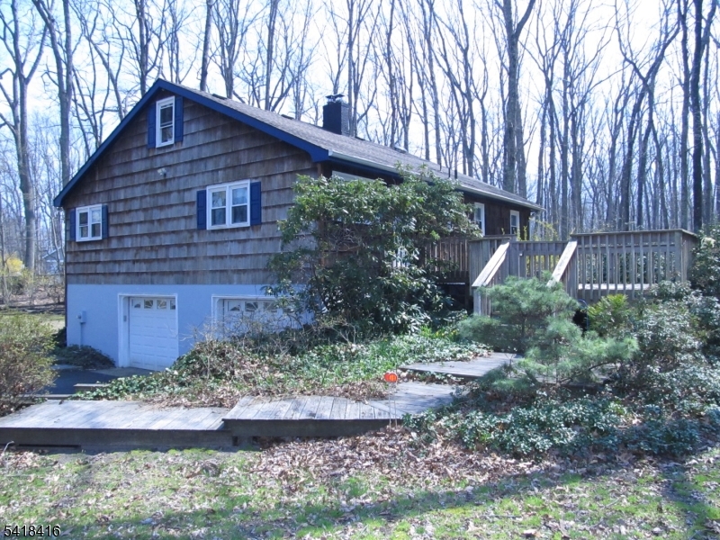 10 Hendrickson Drive Cream Ridge, NJ 08514 - Photo 2 of 12