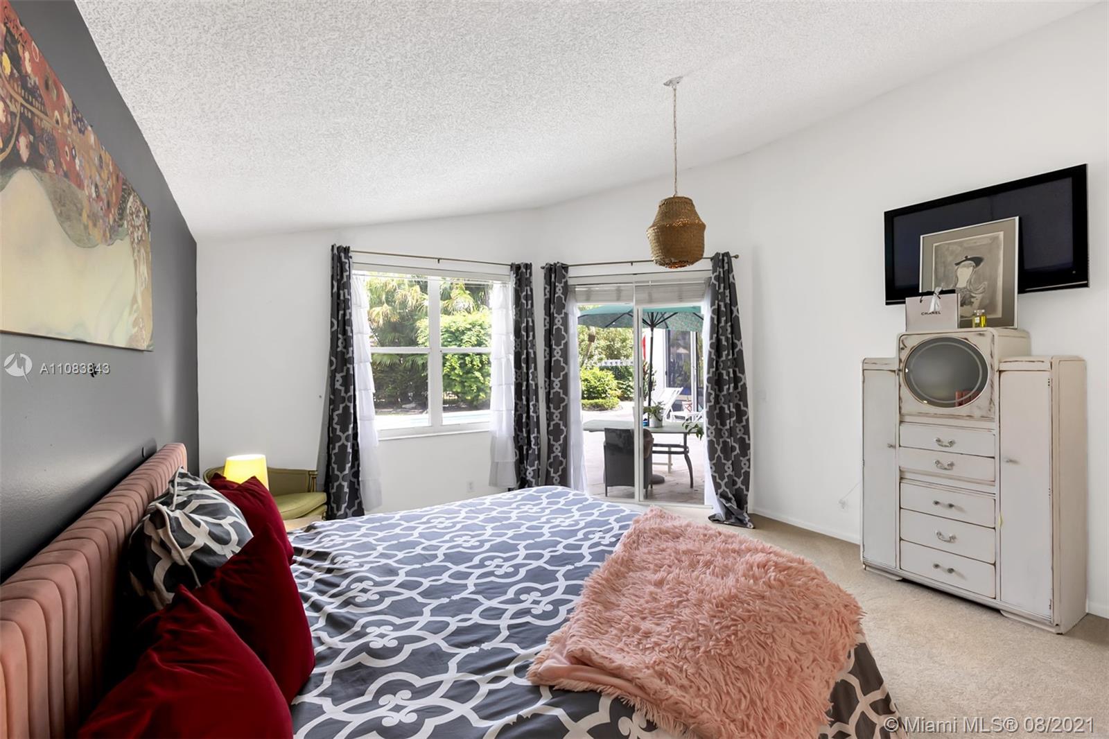 357 Fairmont Road Weston, FL 33326 - Photo 23 of 41 Gallery Image 23