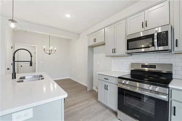$376,420 | 3069 Northwest 96th Terrace, Kansas City, MO 64154