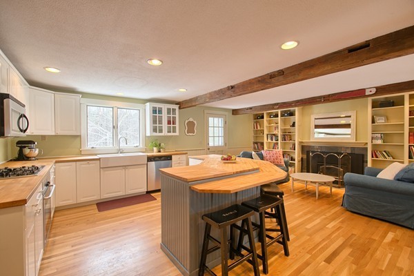 22 Boxborough Road Littleton, MA 01460 - Photo 6 of 23 Gallery Image 6