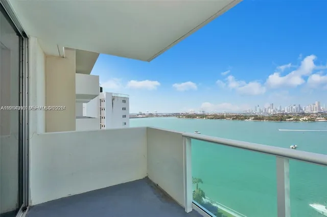 $559,000 | 1200 West Avenue, Unit 1503, Miami Beach, FL 33139