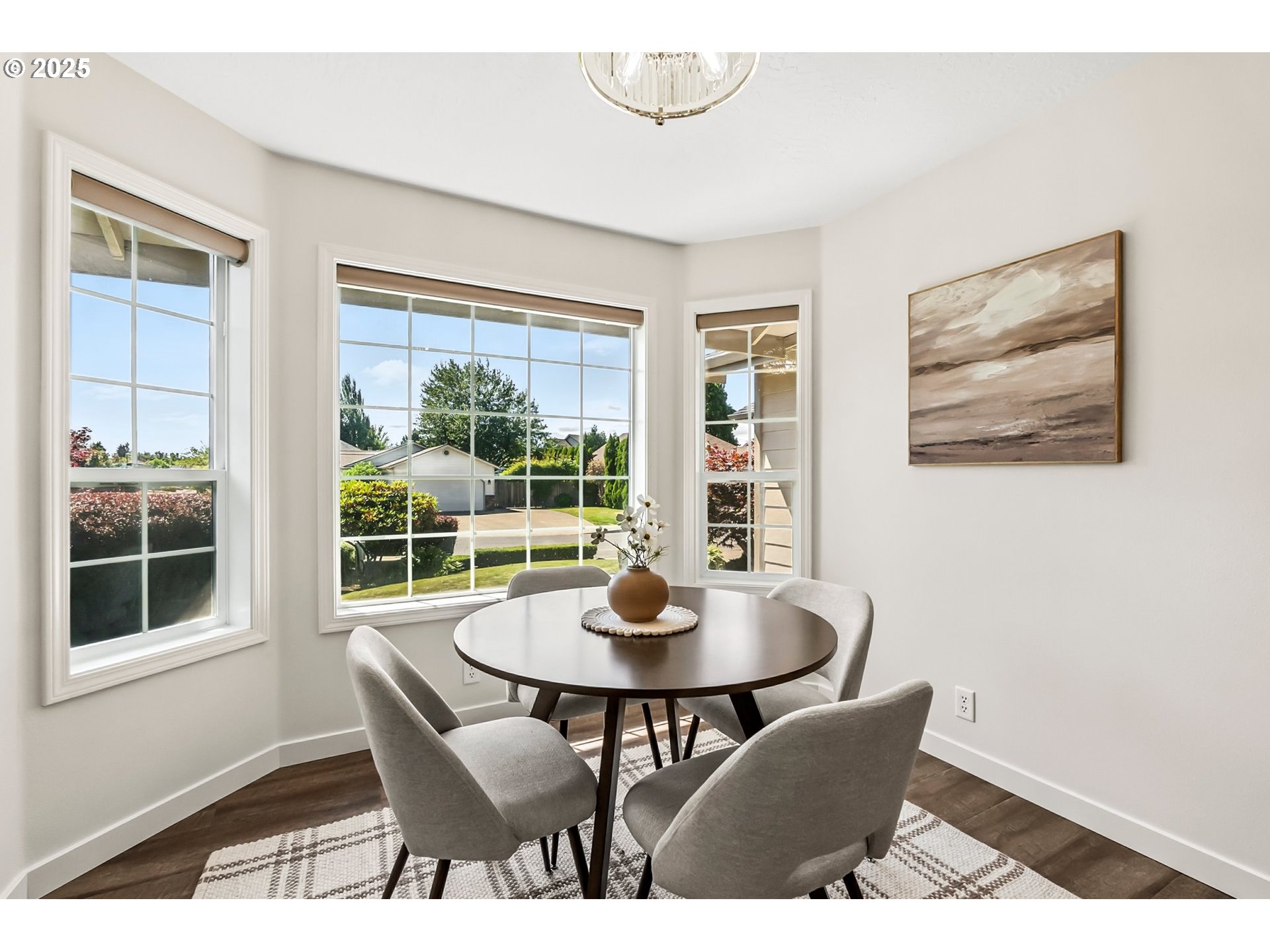1860 Ridgley Boulevard Eugene, OR 97401 - Photo 17 of 38 Kitchen/Nook