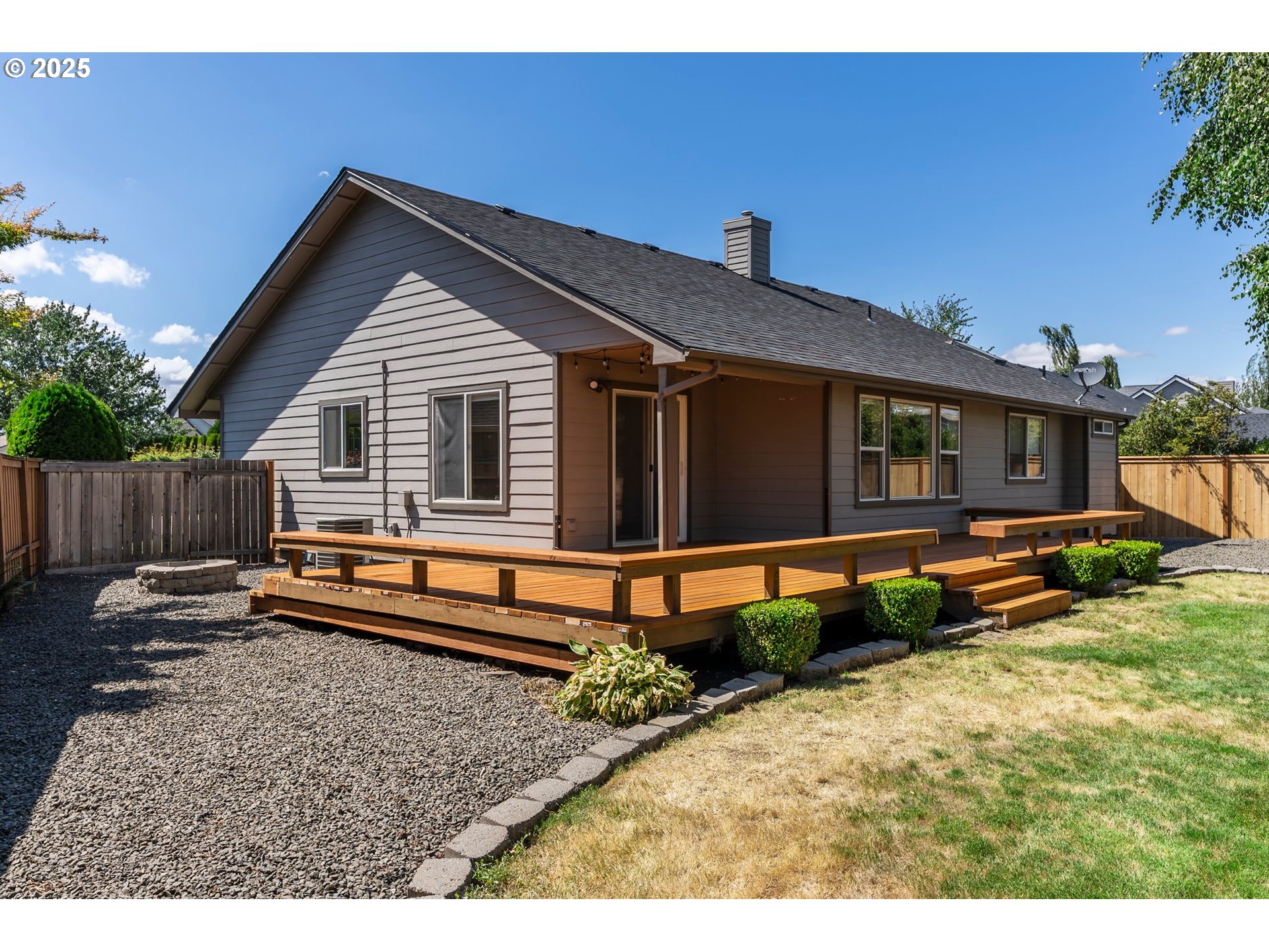 1860 Ridgley Boulevard Eugene, OR 97401 - Photo 30 of 38 Backyard