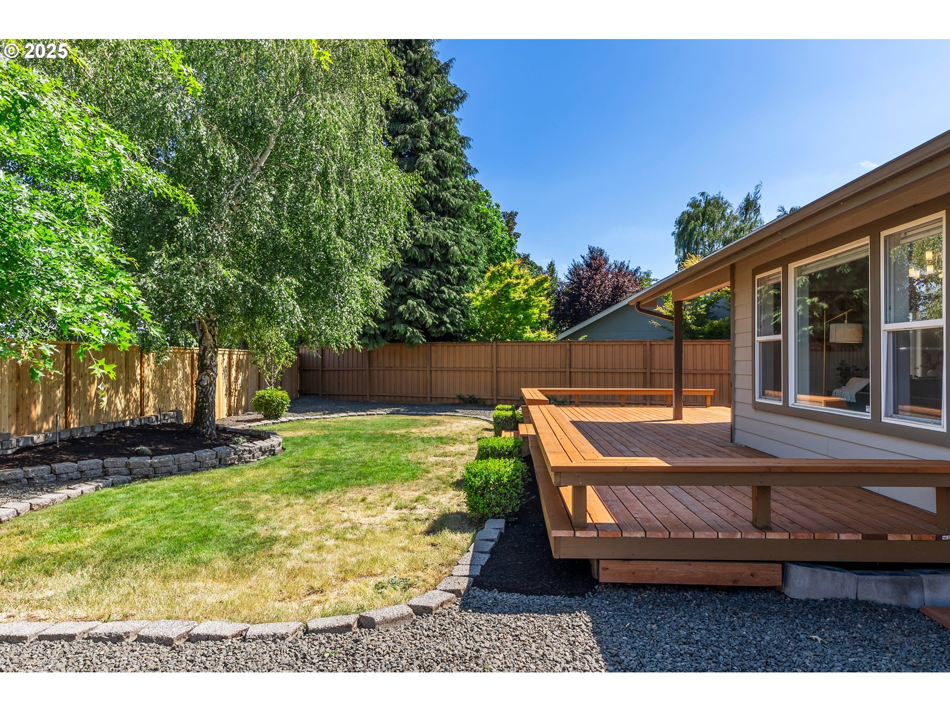 1860 Ridgley Boulevard Eugene, OR 97401 - Photo 33 of 38 Backyard