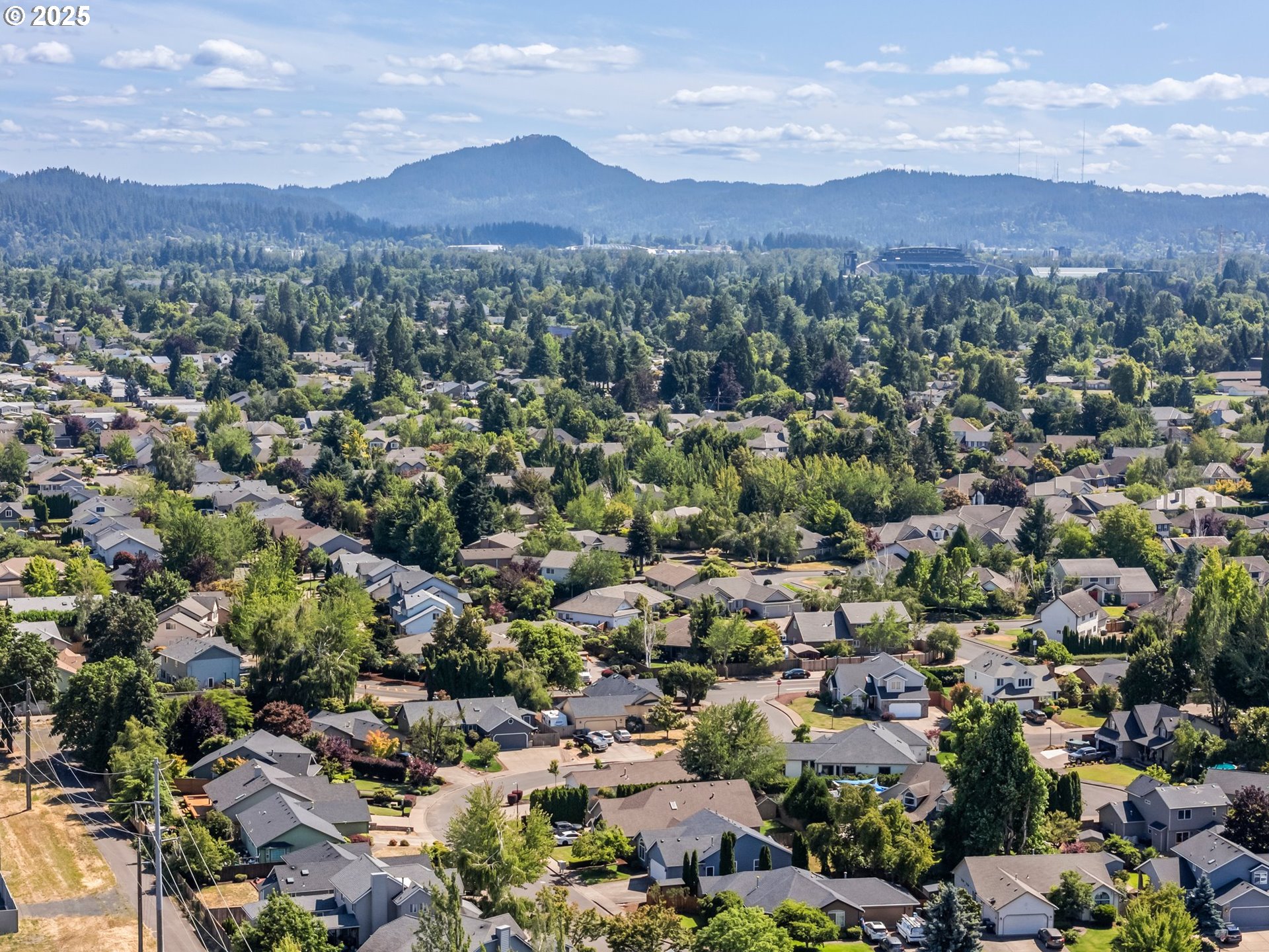 1860 Ridgley Boulevard Eugene, OR 97401 - Photo 37 of 38 Drone View/UAV