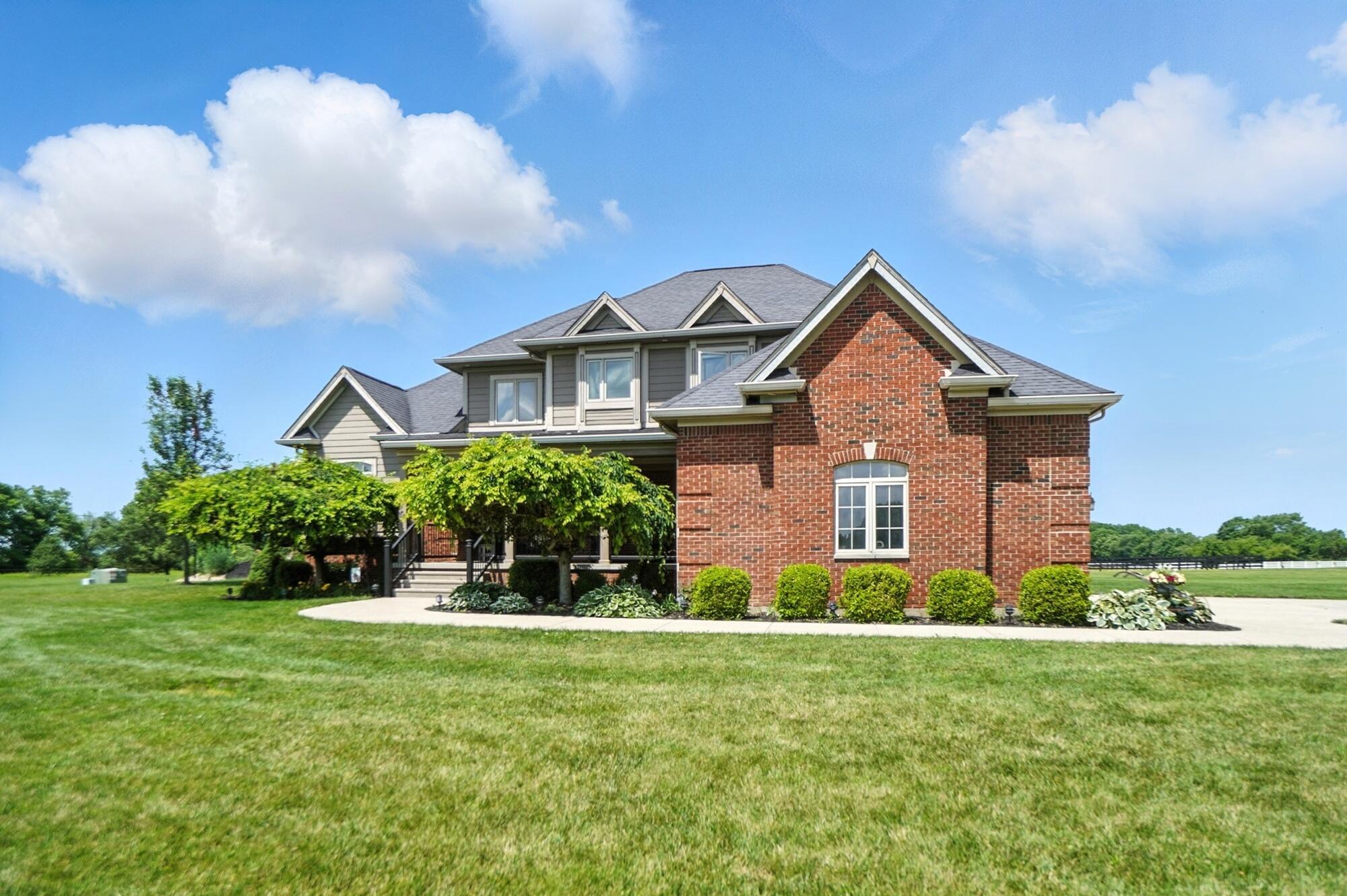 891 North Tecumseh Road Springfield, OH 45504 - Photo 2 of 125