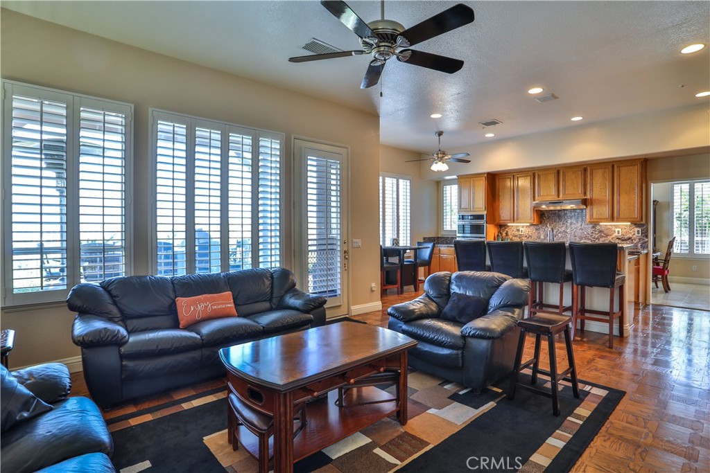 1412 San Clemente Circle Corona, CA 92882 - Photo 16 of 74