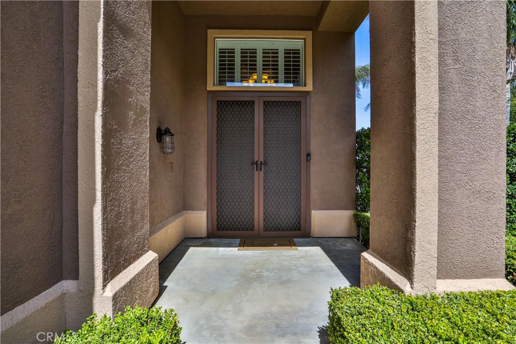 1412 San Clemente Circle Corona, CA 92882 - Photo 5 of 74 Entry