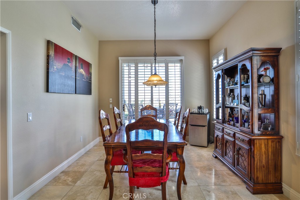 1412 San Clemente Circle Corona, CA 92882 - Photo 10 of 74 Dining