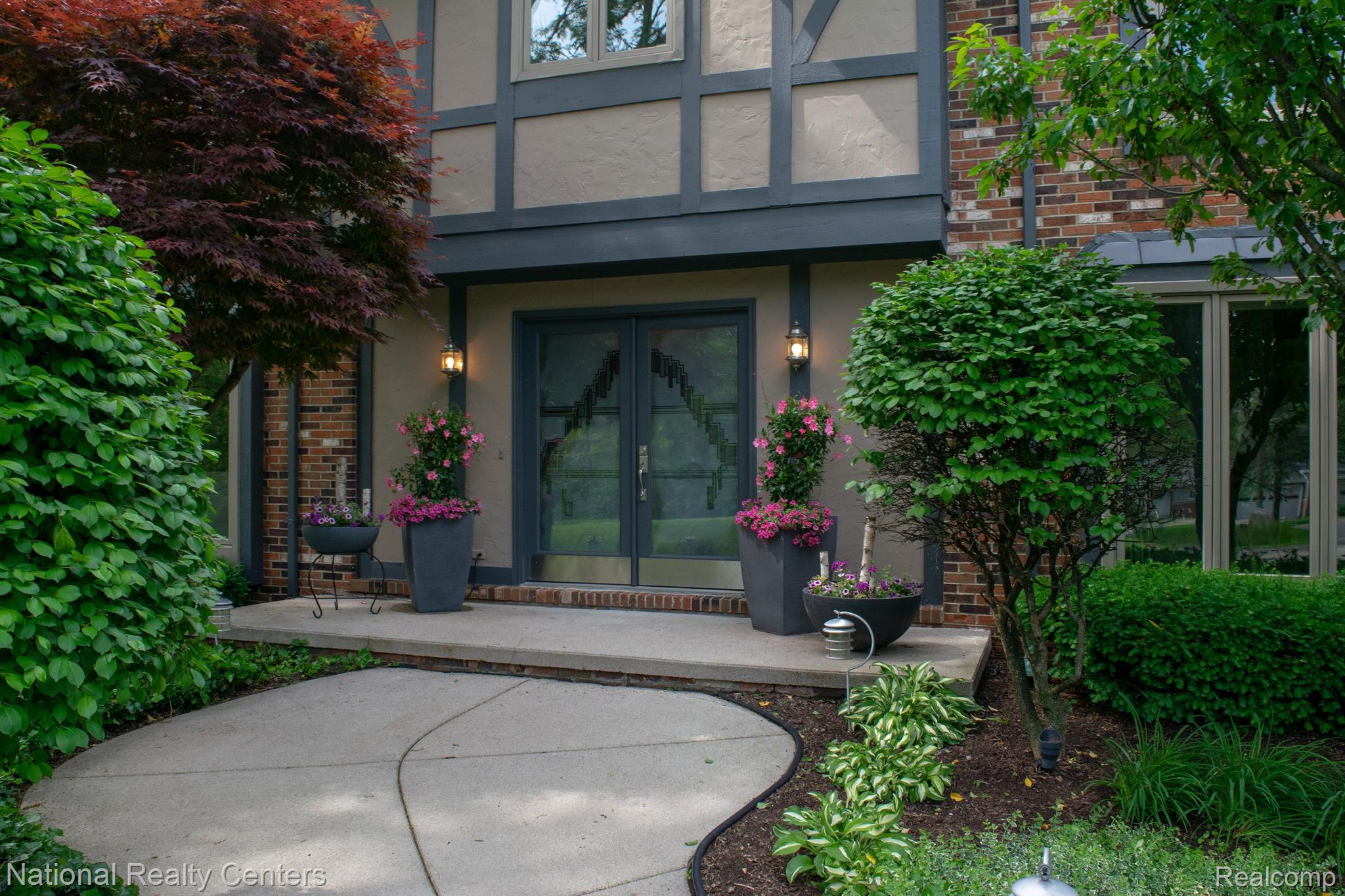 4868 Quarton Road Bloomfield Hills, MI 48302 - Photo 4 of 50