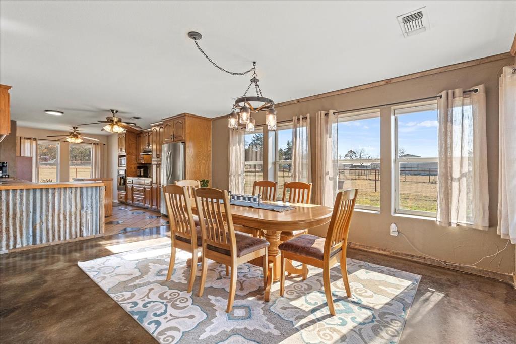 11975 Massey Road Pilot Point, TX 76258 - Photo 15 of 40