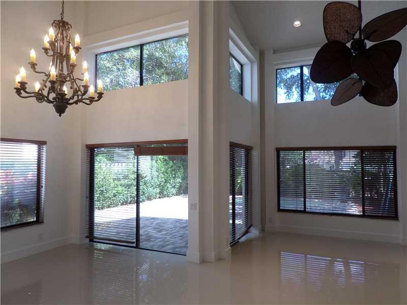 5624 Amersham Way Boca Raton, FL 33486 - Photo 4 of 18 Interior Space/Layout.