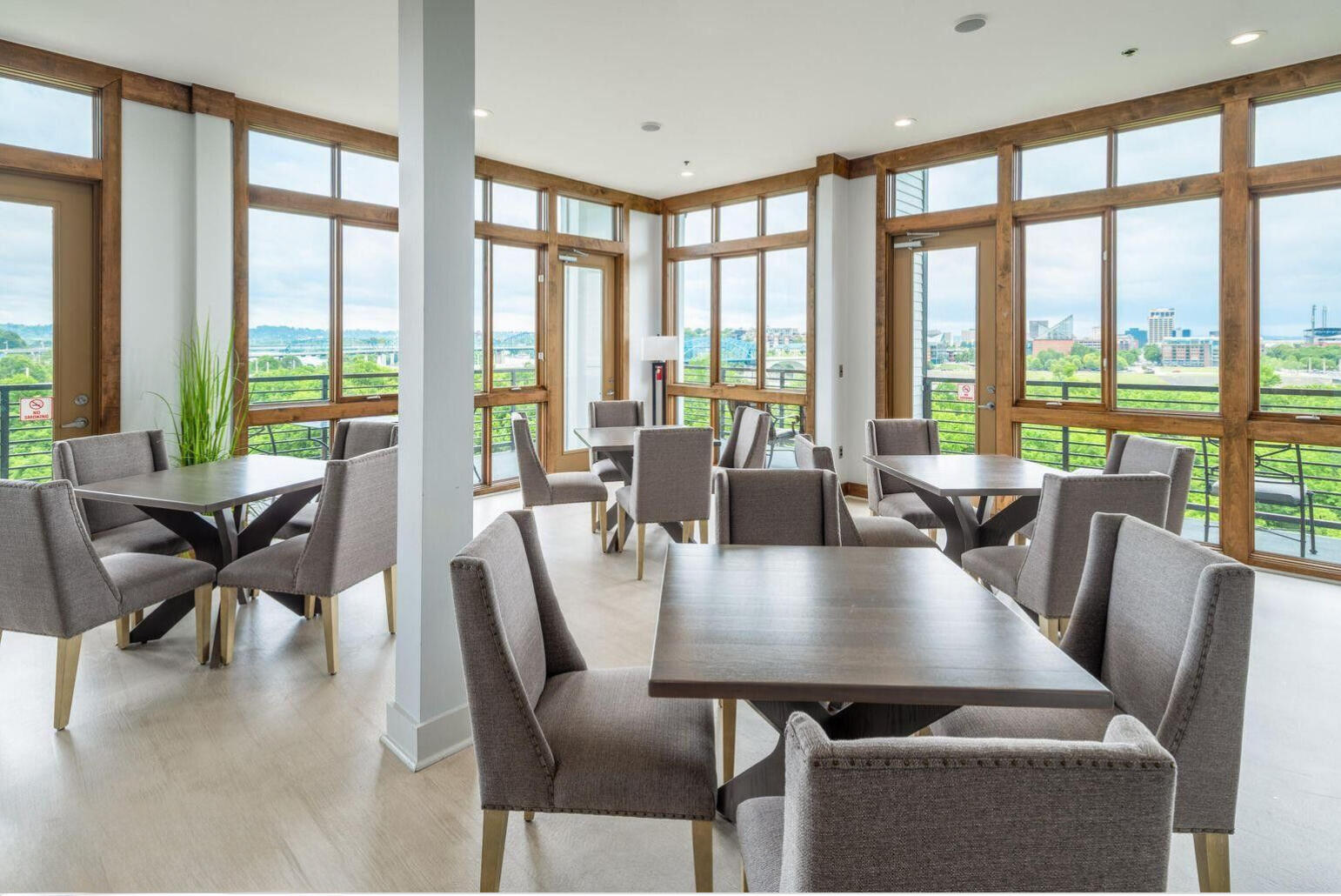 200 Manufacturers Road, Unit 629 Chattanooga, TN 37405 - Photo 39 of 47 Penthouse Clubroom