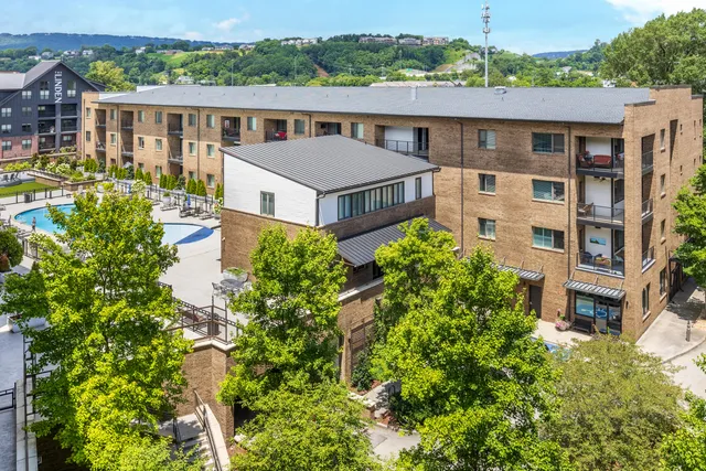 $499,000 | 200 Manufacturers Road, Unit 629, Chattanooga, TN 37405