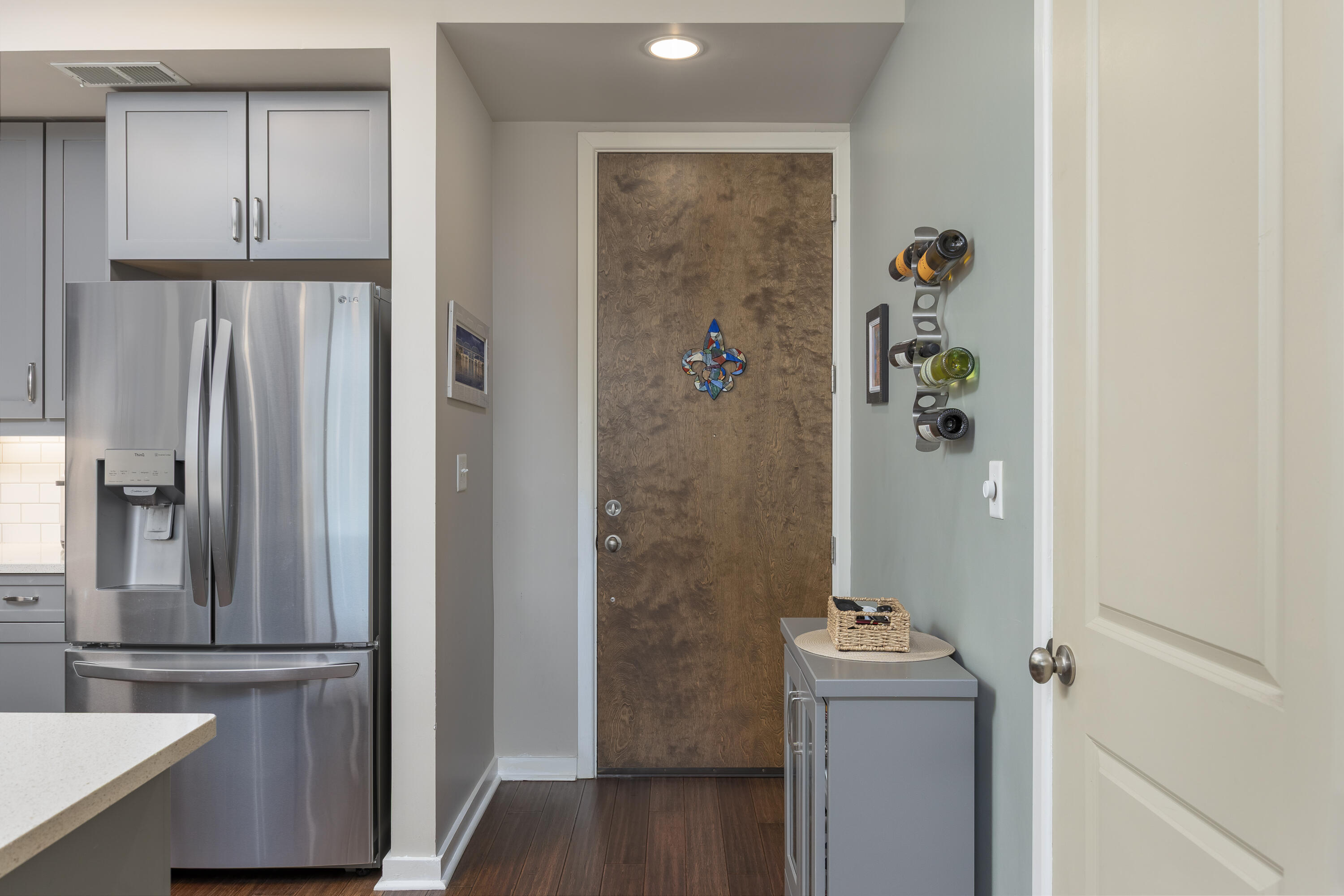 200 Manufacturers Road, Unit 629 Chattanooga, TN 37405 - Photo 9 of 47 Foyer