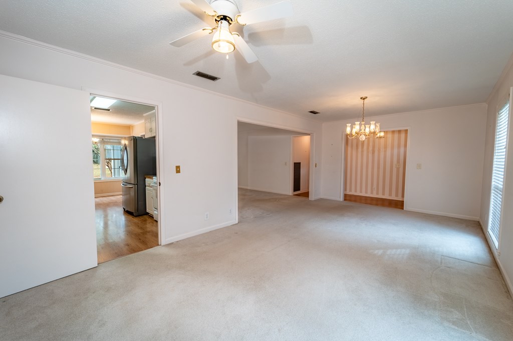 1305 Cambridge Road Dothan, AL 36305 - Photo 5 of 33