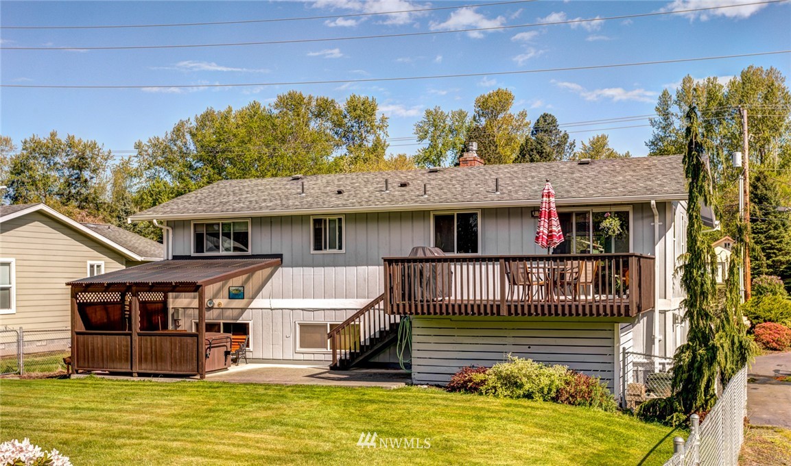 3135 McLeod Road Bellingham, WA 98225 - Photo 3 of 19 Gallery Image 3