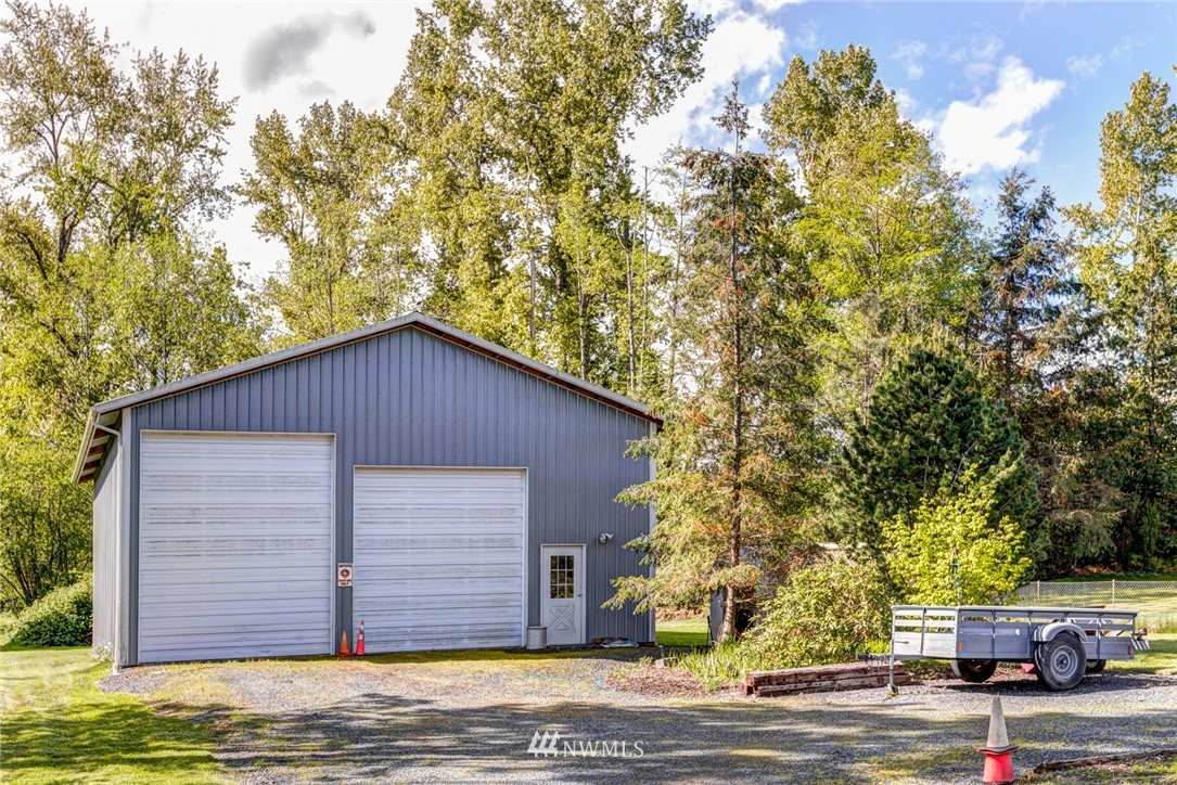 3135 McLeod Road Bellingham, WA 98225 - Photo 4 of 19 Gallery Image 4