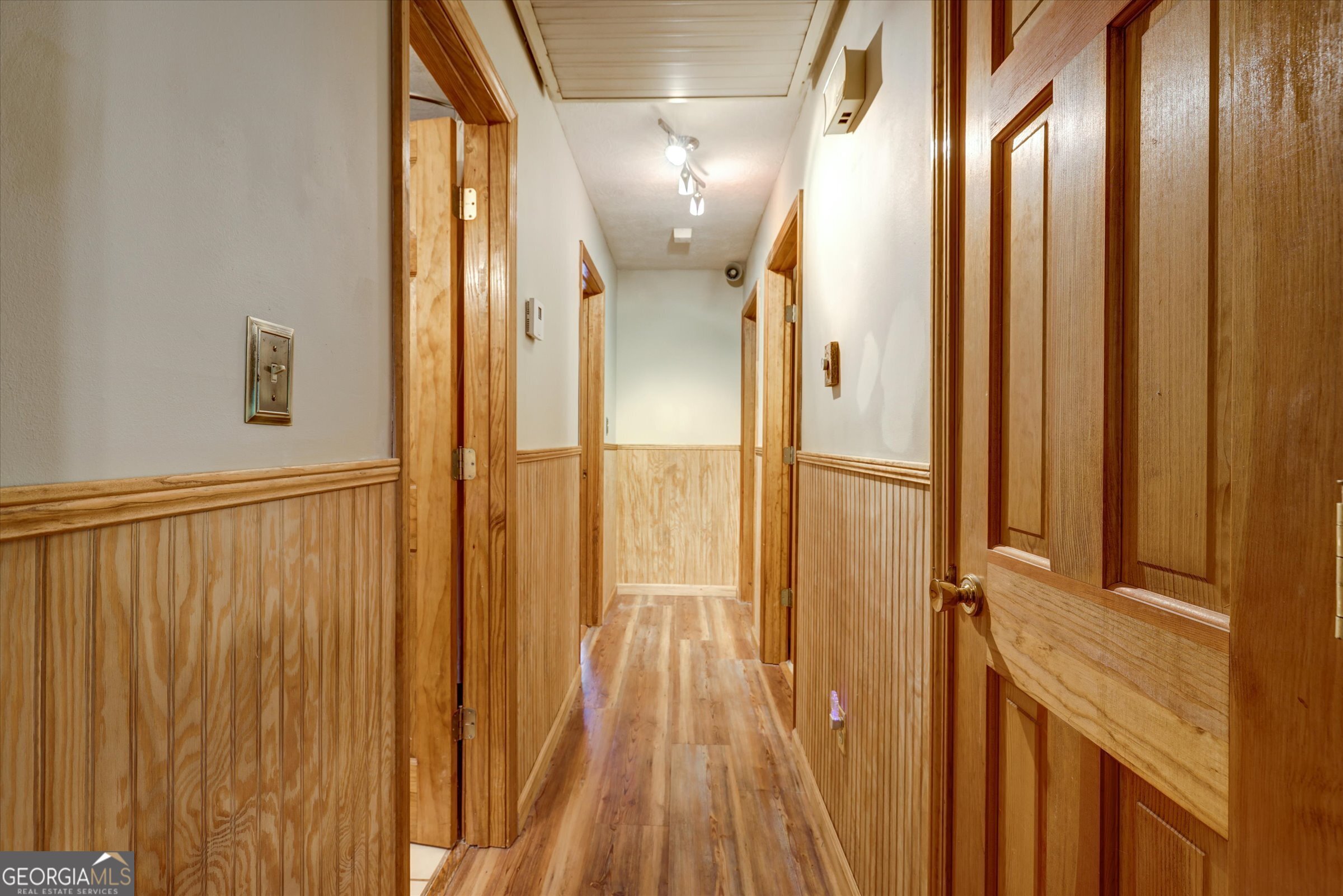 424 Hampton Road Hampton, GA 30228 - Photo 57 of 96 a view of a mirror