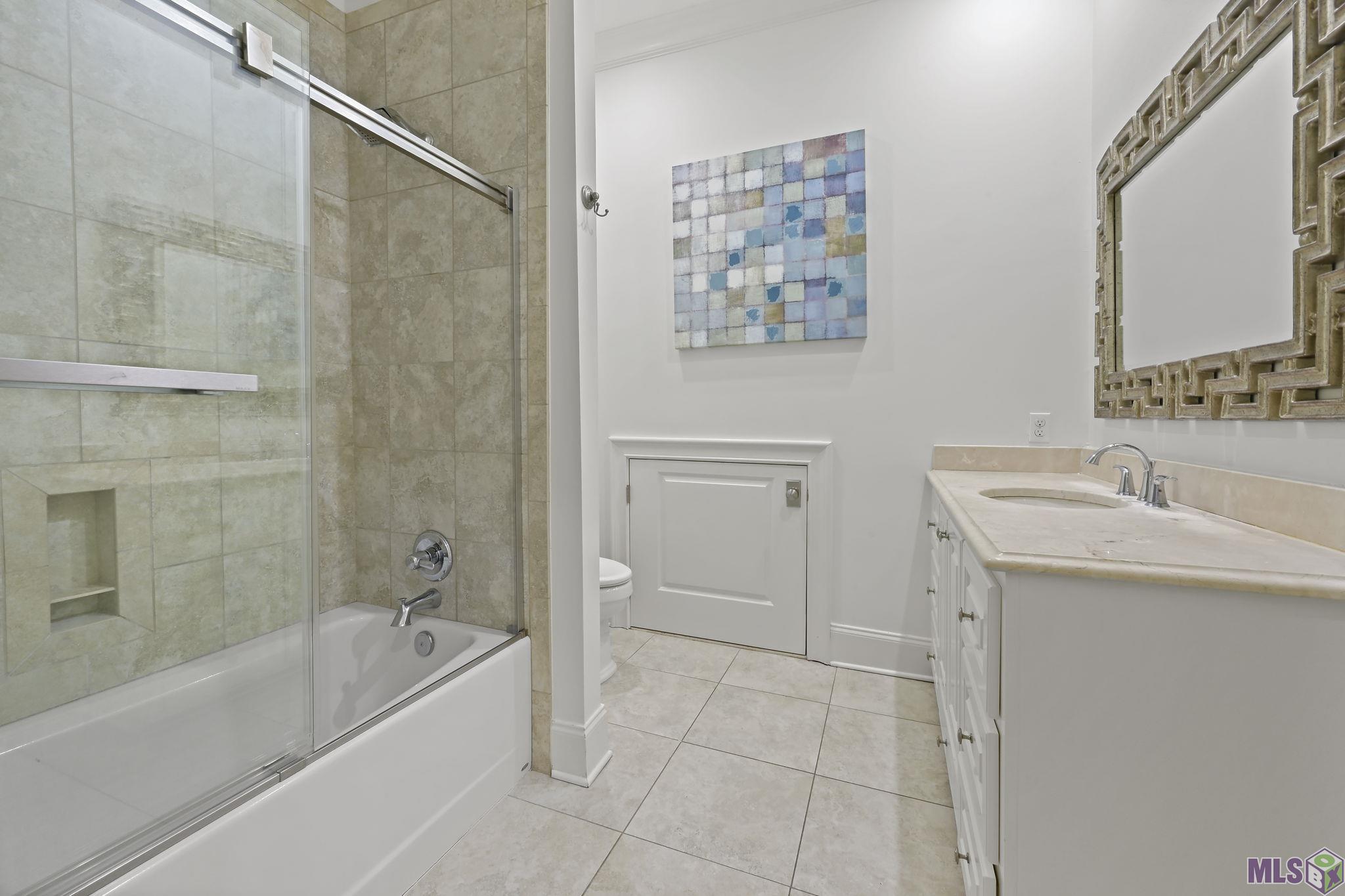 18642 Santa Maria Drive Baton Rouge, LA 70809 - Photo 33 of 38 Extra Full Bath