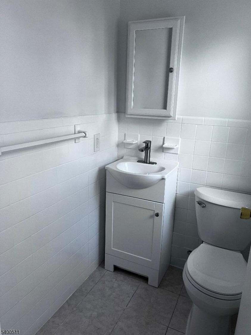 1880 Amwell Road Somerset, NJ 08873 - Photo 8 of 9