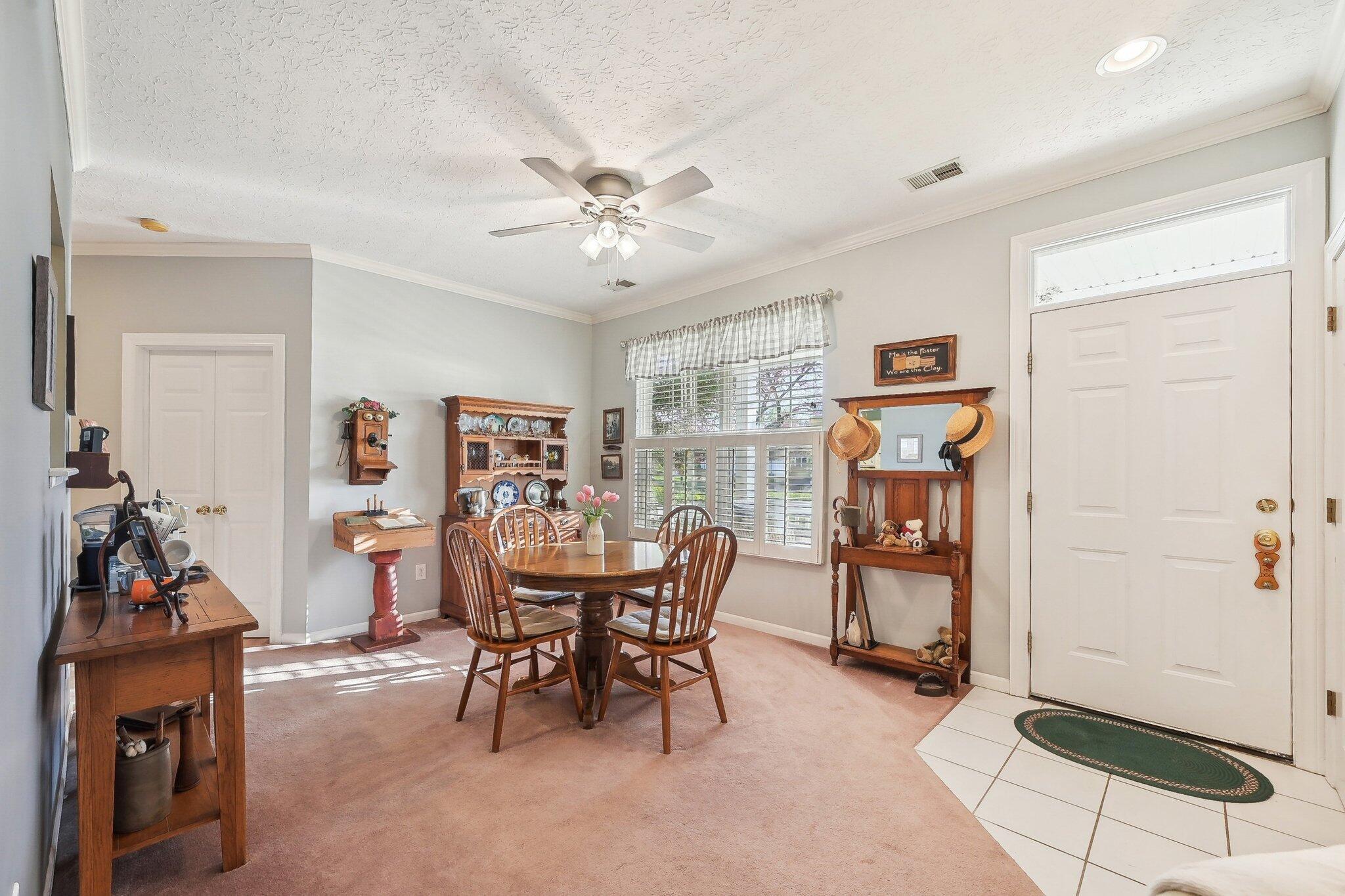 5993 Naughten Ridge Court Columbus, OH 43213 - Photo 13 of 51 Dining Room