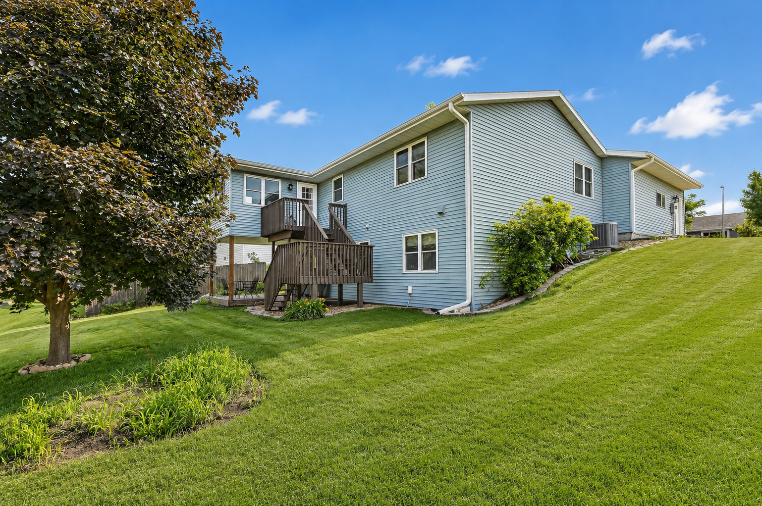 2727 20th Avenue Southeast Rochester, MN 55904 - Photo 2 of 32