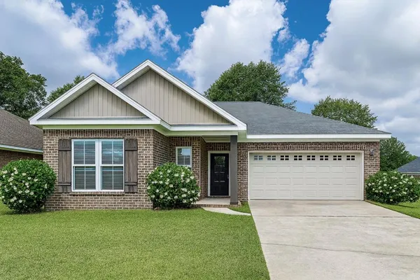 $285,000 | 114 Brattleboro Court, Dothan, AL 36301