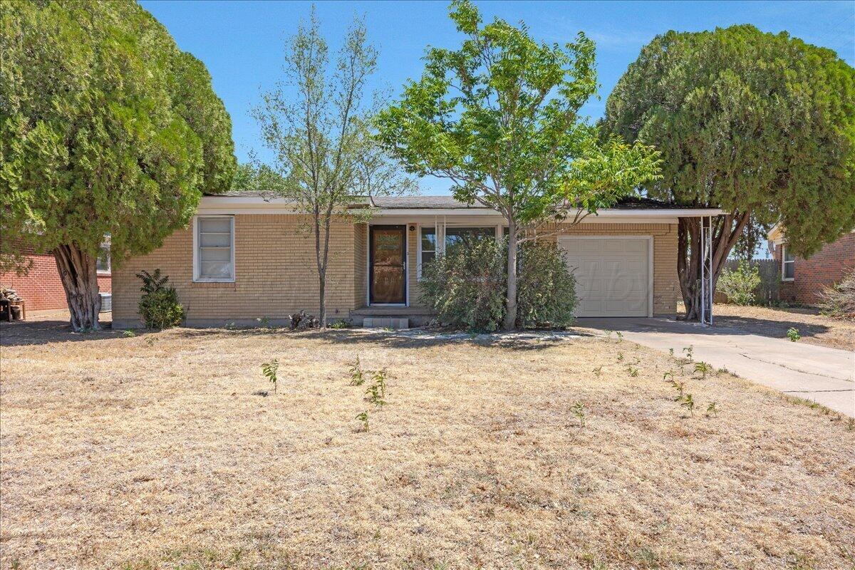 1609 Southwest 35th Avenue Amarillo, TX 79109 - Photo 1 of 25 01-Front