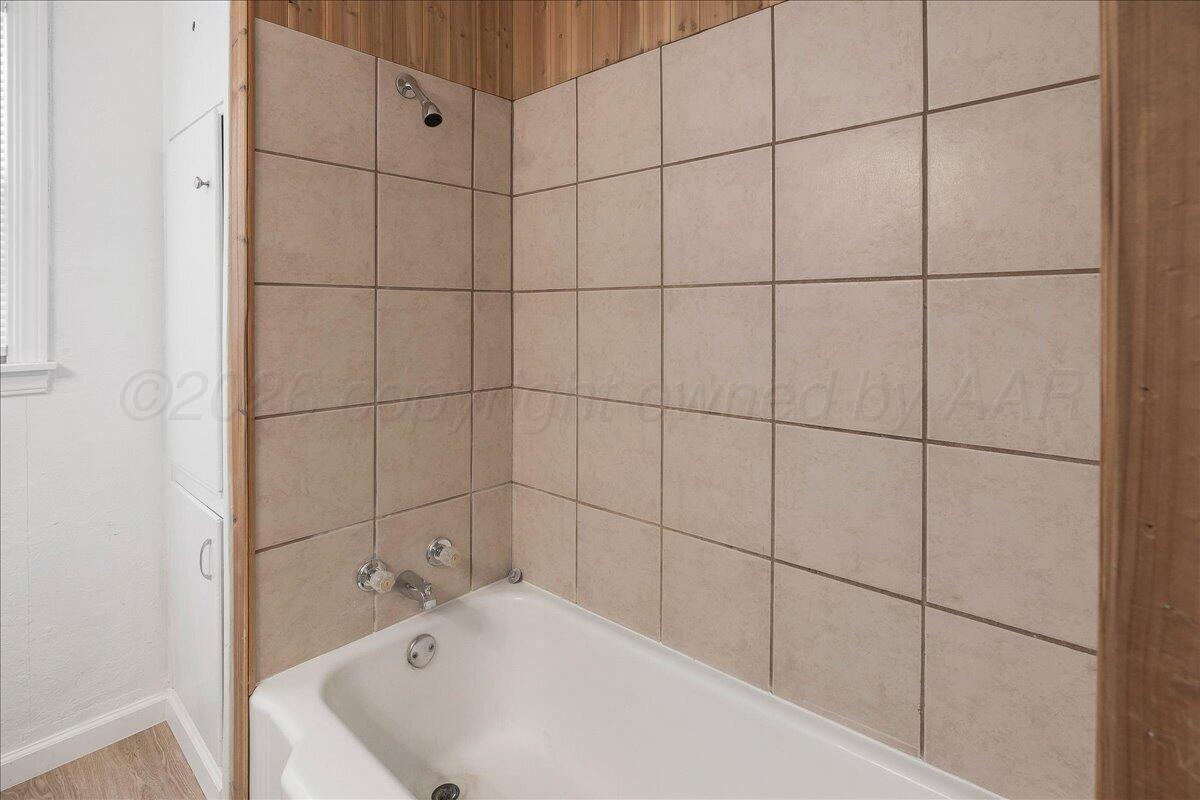 1609 Southwest 35th Avenue Amarillo, TX 79109 - Photo 16 of 25 16-Bath 1