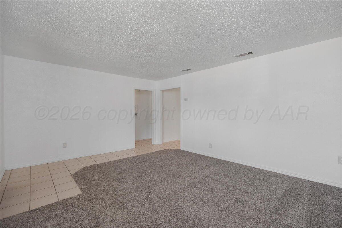 1609 Southwest 35th Avenue Amarillo, TX 79109 - Photo 5 of 25 05-Living Room 2