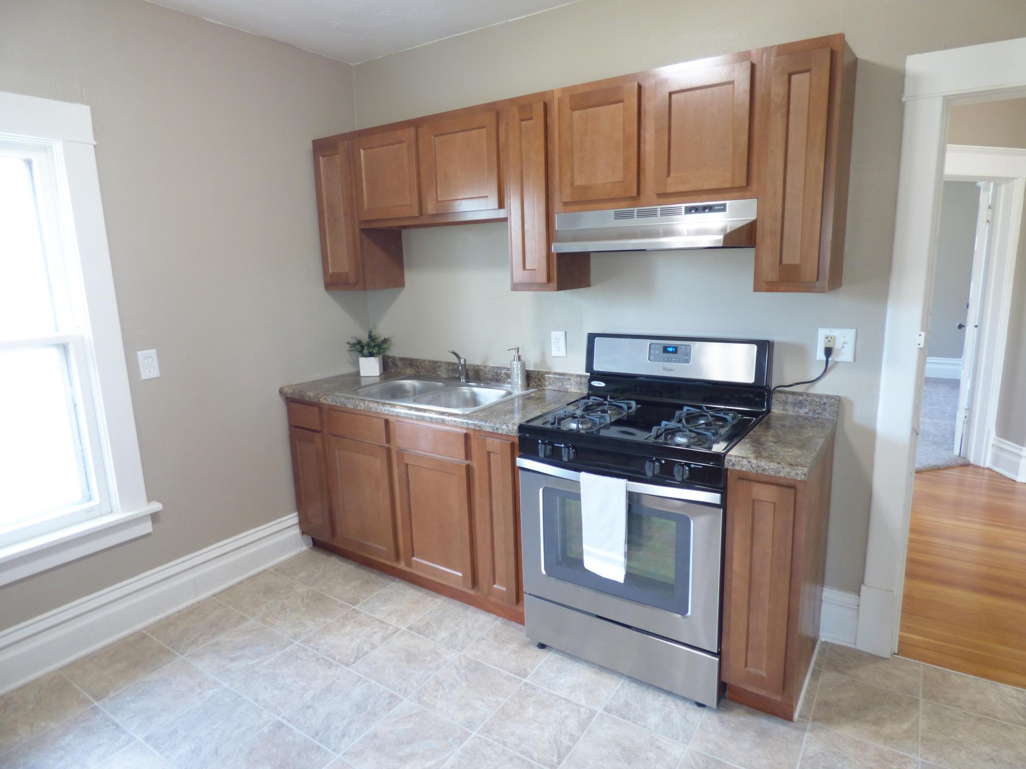 27 6th Avenue Southeast Rochester, MN 55904 - Photo 8 of 20