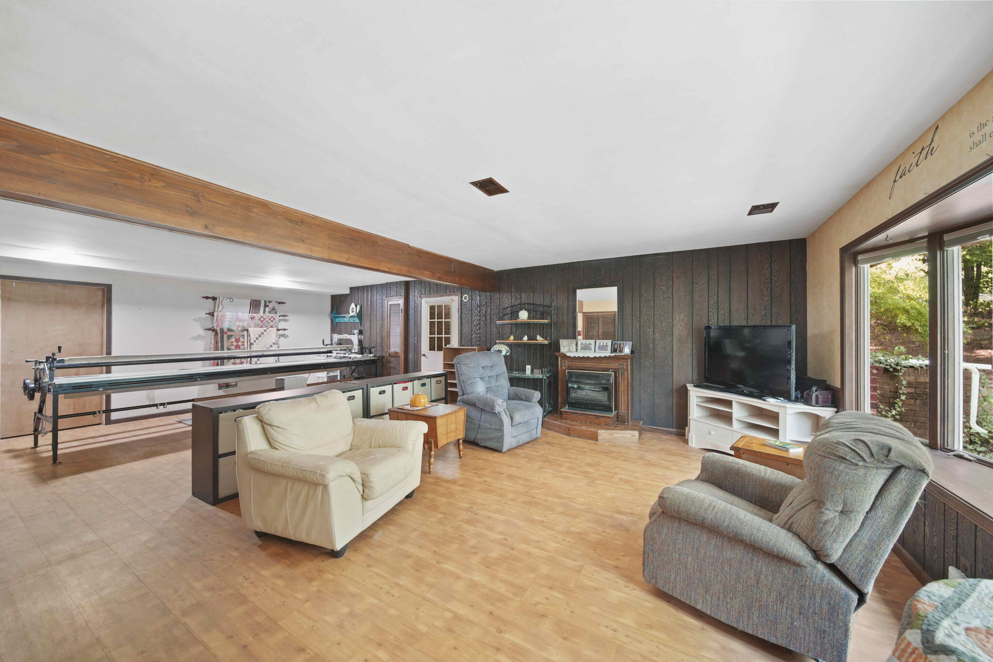 6235 Seymour Road Jackson, MI 49201 - Photo 5 of 53 5-web-or-mls-DSC06520