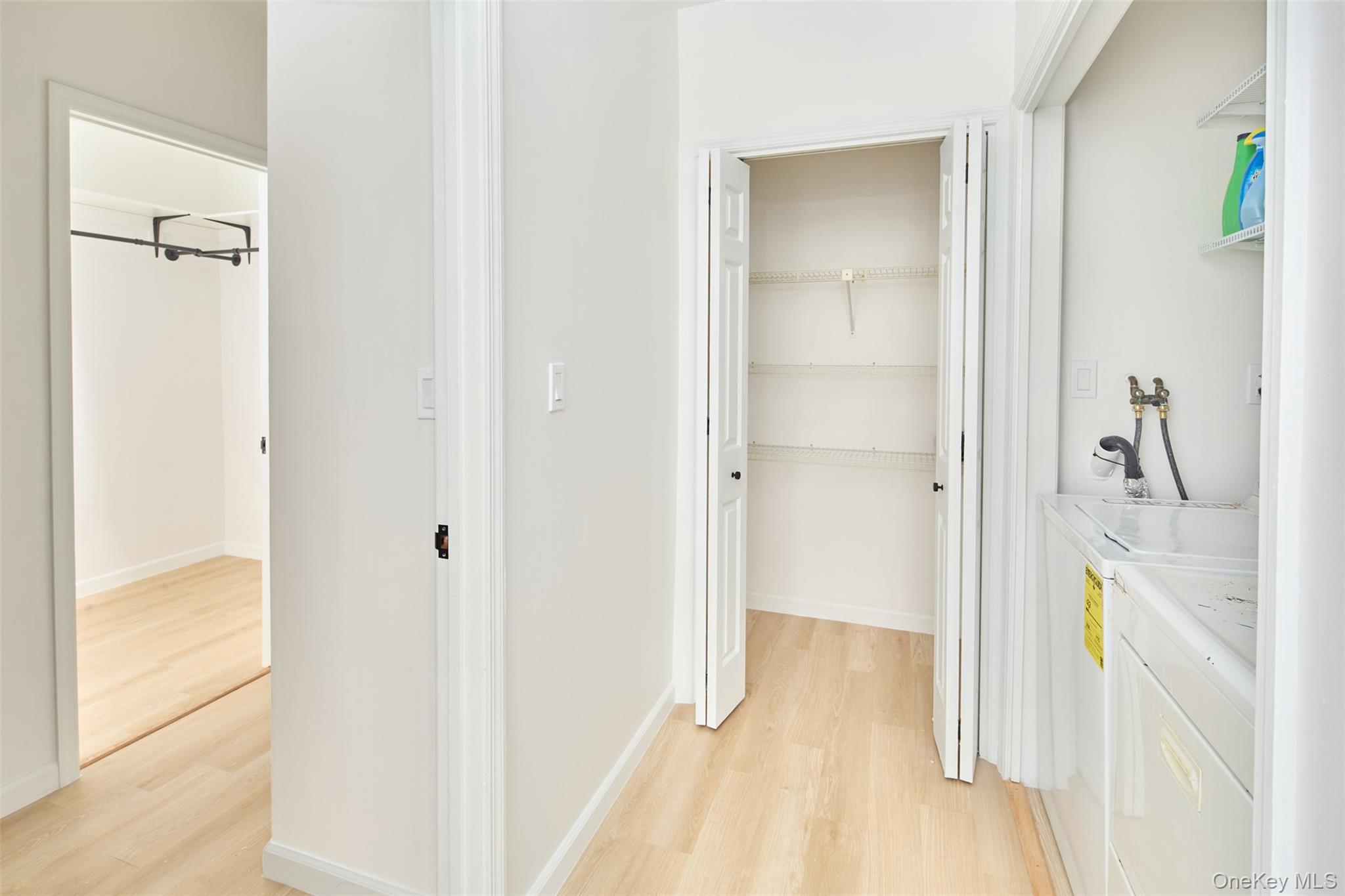 341 Furnace Dock Road, Unit 35 Cortlandt Manor, NY 10567 - Photo 12 of 25 a view of bathroom