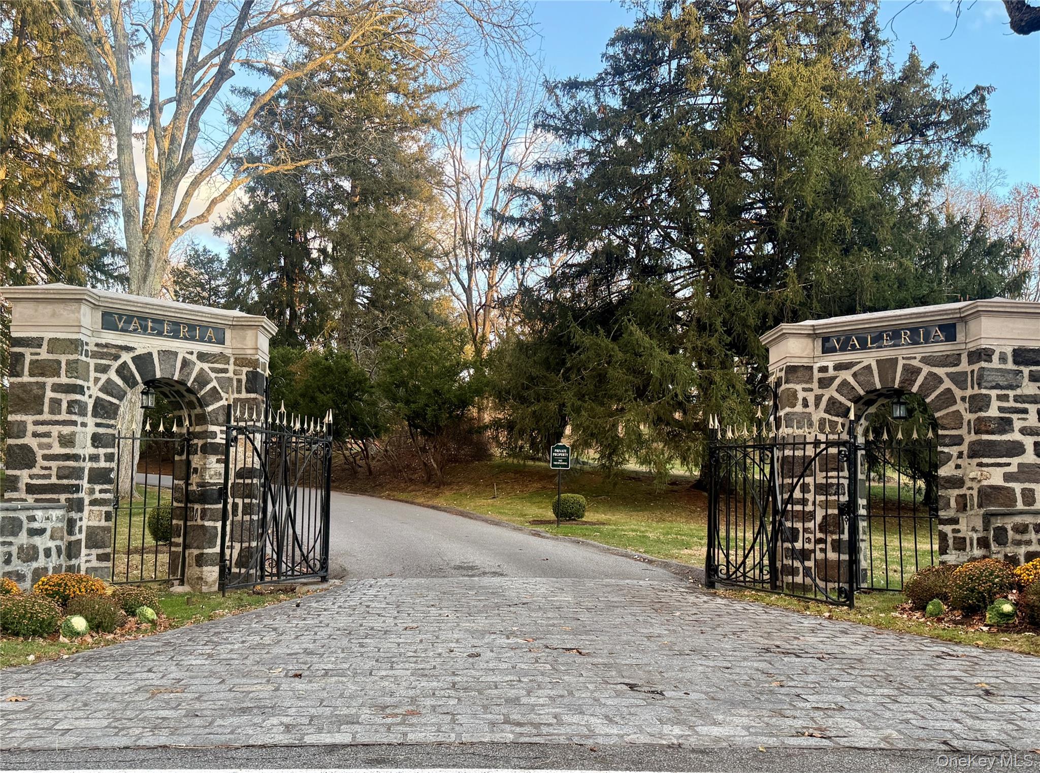 341 Furnace Dock Road, Unit 35 Cortlandt Manor, NY 10567 - Photo 21 of 25 a view of outdoor space and patio