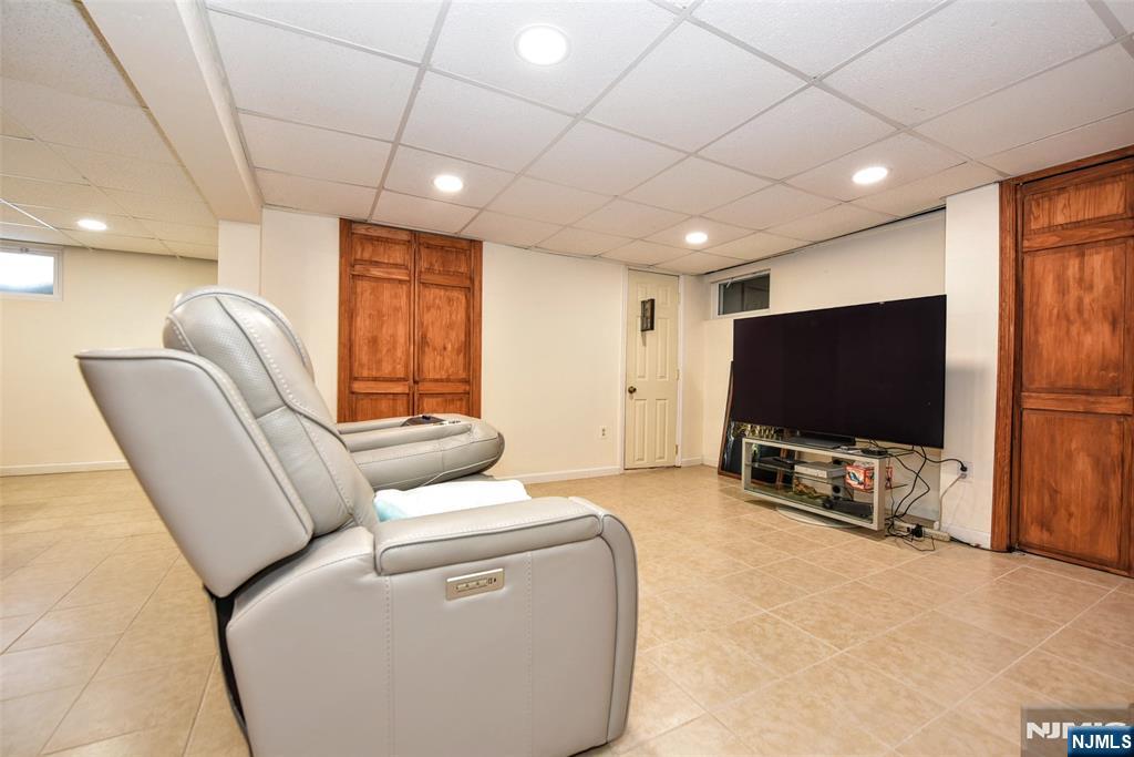 179 Kakeout Road Butler, NJ 07405 - Photo 24 of 38