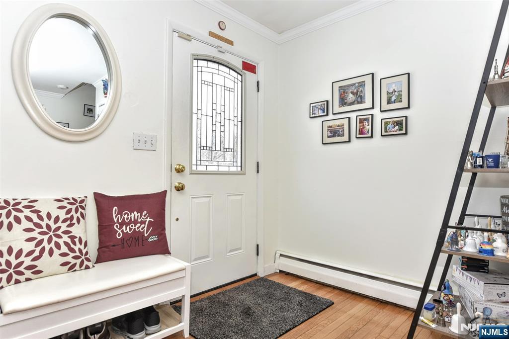 179 Kakeout Road Butler, NJ 07405 - Photo 3 of 38