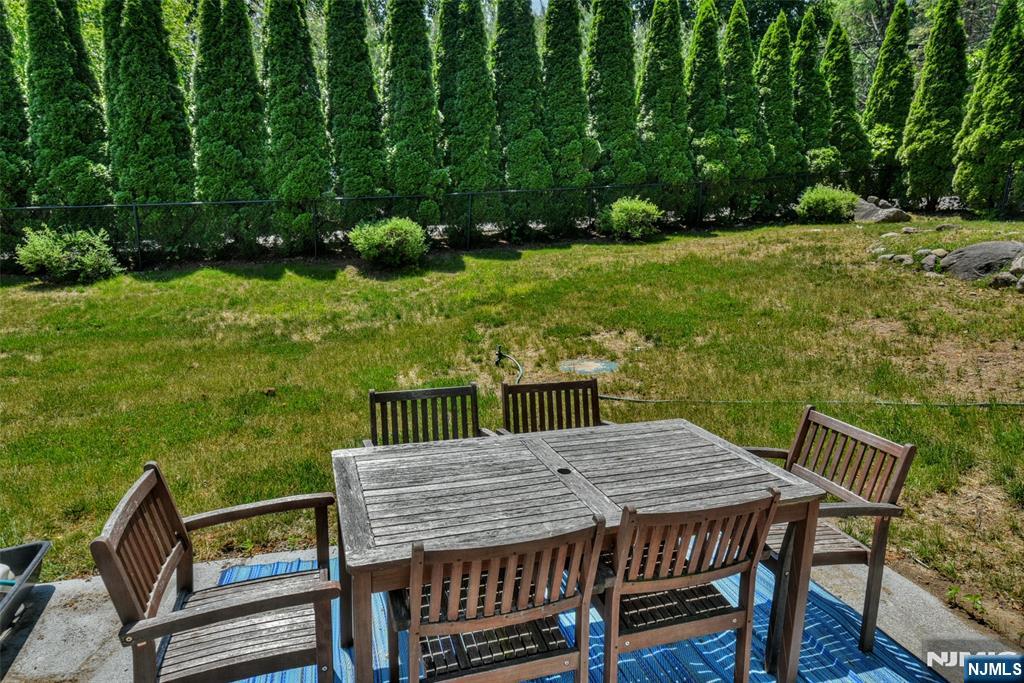 179 Kakeout Road Butler, NJ 07405 - Photo 32 of 38