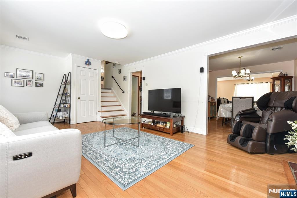 179 Kakeout Road Butler, NJ 07405 - Photo 5 of 38