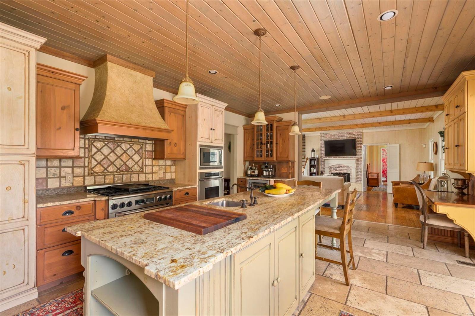 9754 Old Warson Road Ladue, MO 63124 - Photo 11 of 40