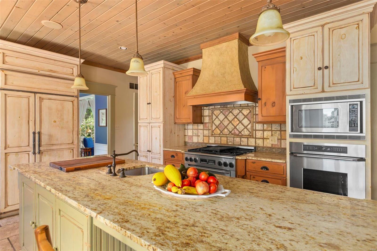 9754 Old Warson Road Ladue, MO 63124 - Photo 12 of 40