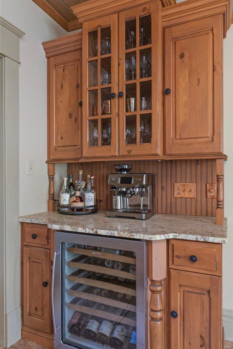 9754 Old Warson Road Ladue, MO 63124 - Photo 14 of 40