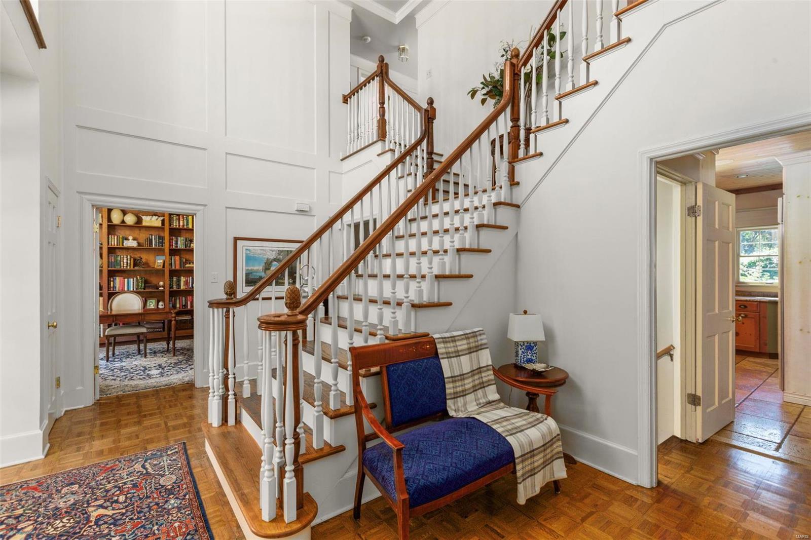 9754 Old Warson Road Ladue, MO 63124 - Photo 5 of 40