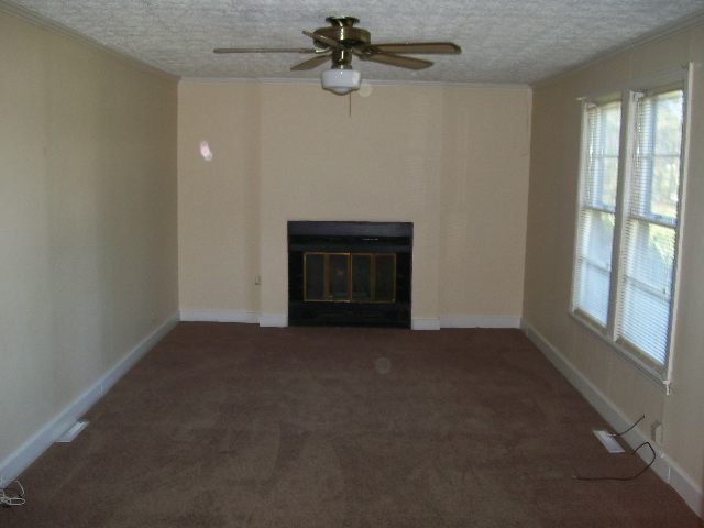 224 Mt Calvary Church Road Easley, SC 29642 - Photo 4 of 9 Gallery Image 4