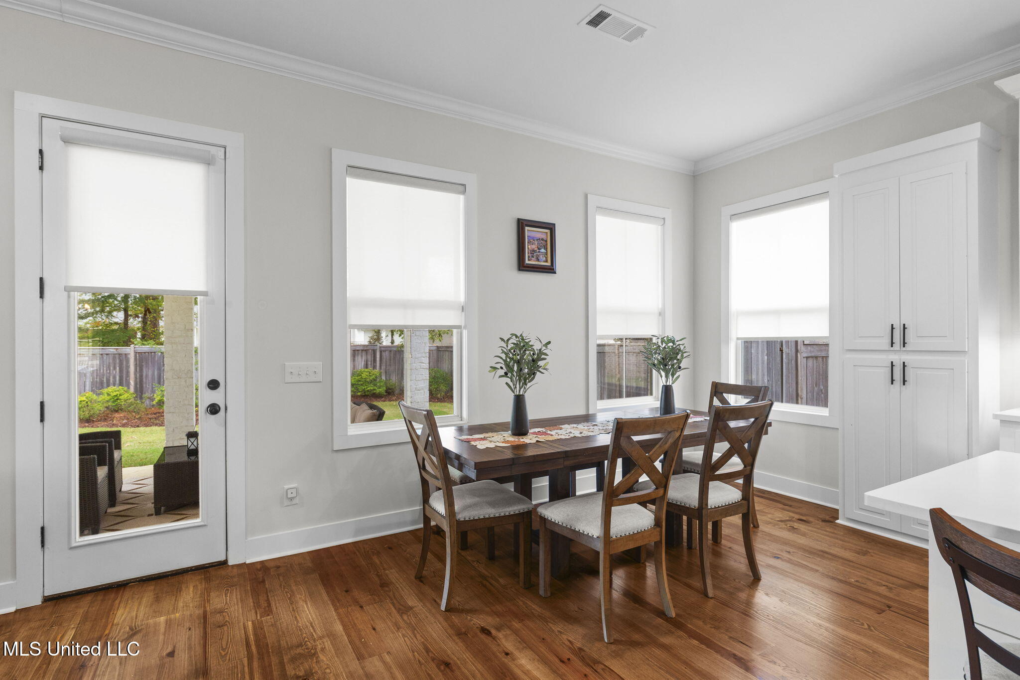 433 Crossvine Place Madison, MS 39110 - Photo 21 of 51 Breakfast Room